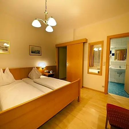 Hotel Metzgerwirt 3*