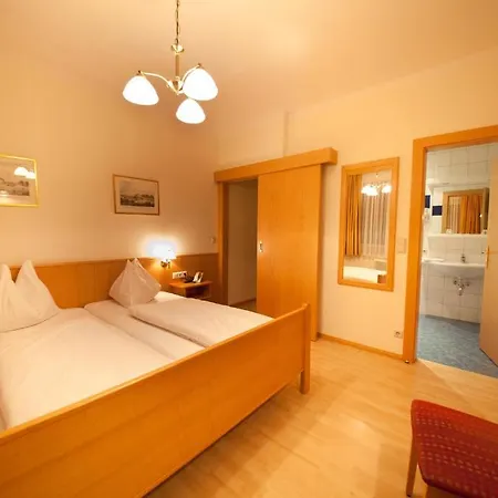 Stadler - Metzgerwirt 호텔 3*