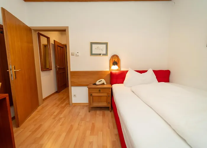 Stadler - Metzgerwirt ホテル