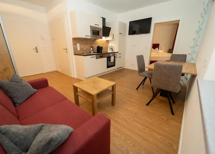 Stadler - Metzgerwirt ホテル 3*