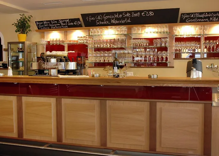 Stadler - Metzgerwirt ホテル 3*